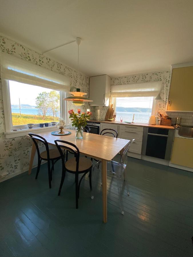 Unique And Charming Holiday Home With Fantastic Sea Views Tromsø Exteriér fotografie