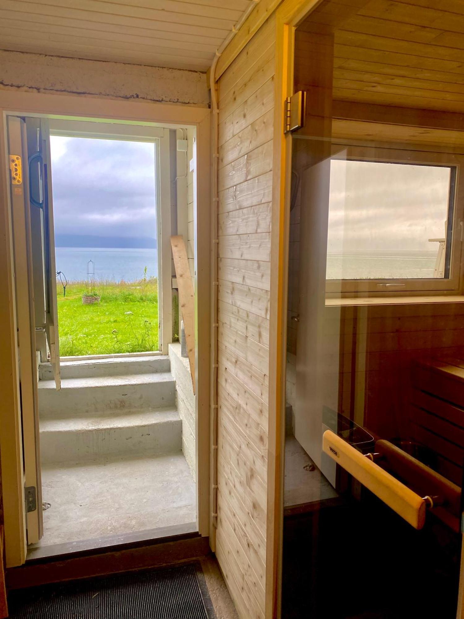 Unique And Charming Holiday Home With Fantastic Sea Views Tromsø Exteriér fotografie